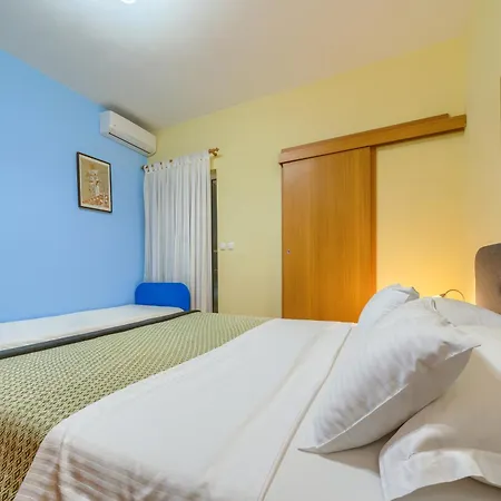 5 Bedroom Family In Makarska, Heated Pool And Jacuzzi Villa Makarska