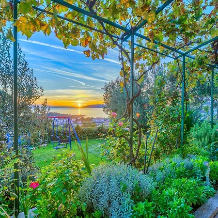 5 Bedroom Family In Makarska, Heated Pool And Jacuzzi * Makarska