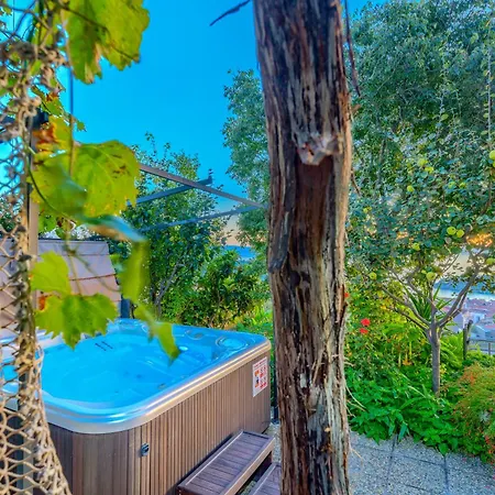 5 Bedroom Family In Makarska, Heated Pool And Jacuzzi Makarska